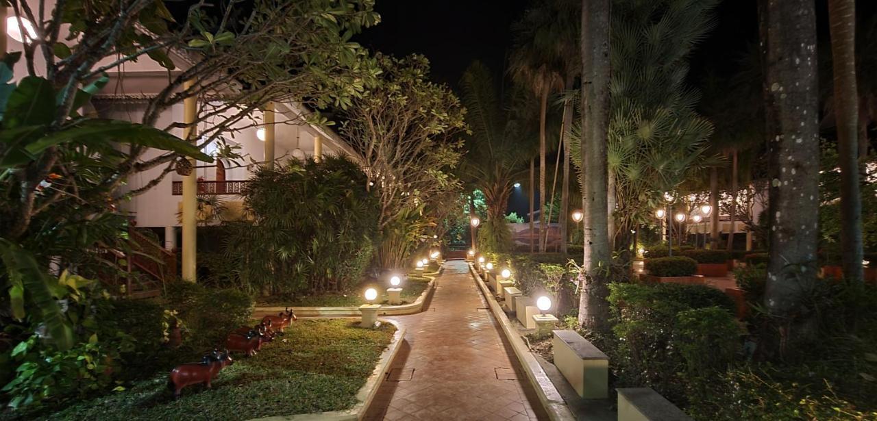 Phu Pha Phung Resort Suan Phueng Exterior foto