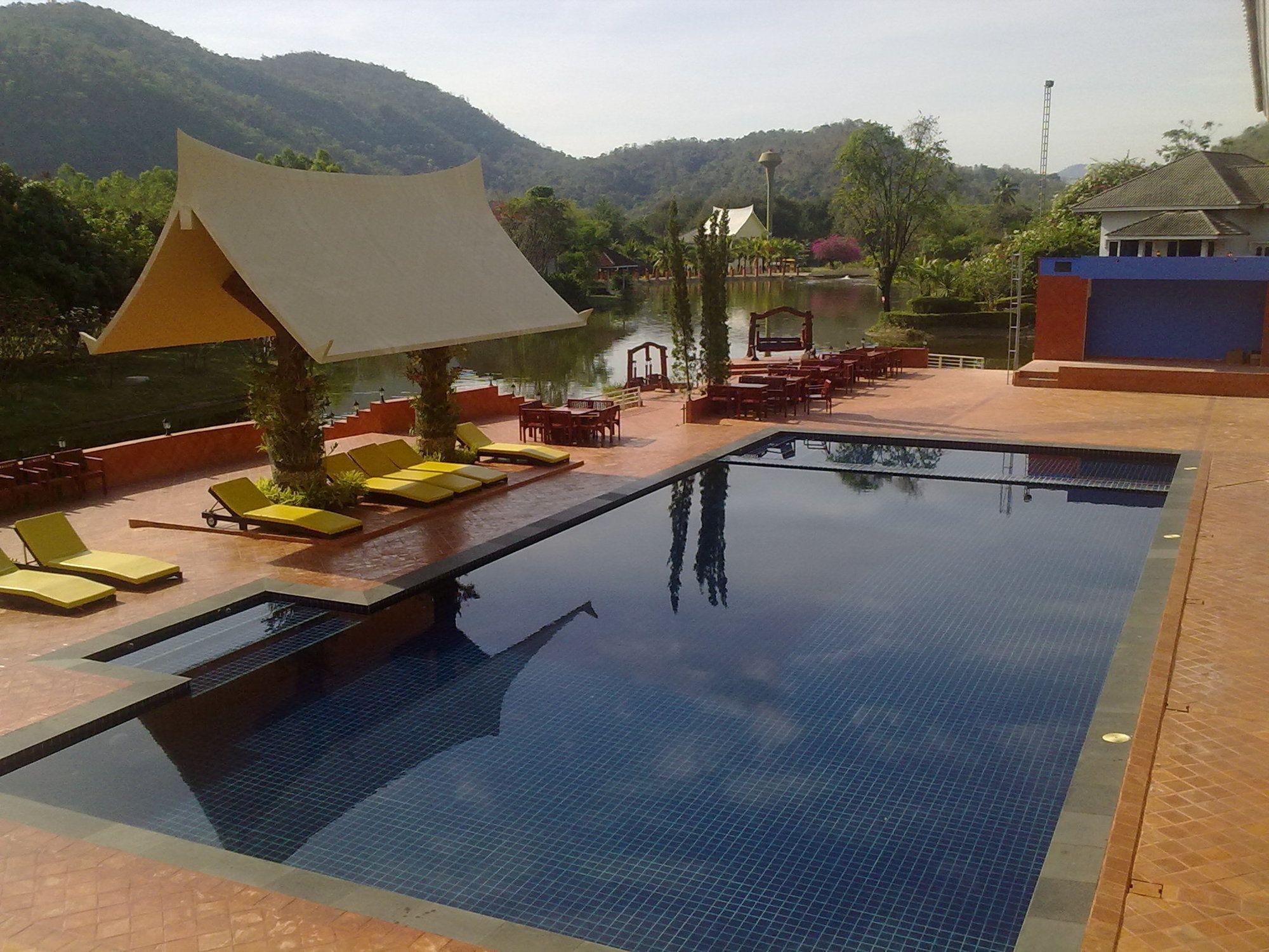 Phu Pha Phung Resort Suan Phueng Exterior foto